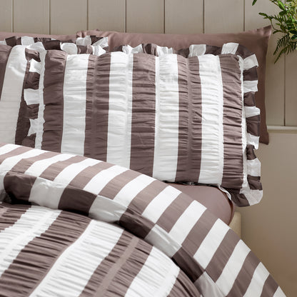 Catherine Lansfield Seersucker Frill Stripe Duvet Cover Set - Chocolate