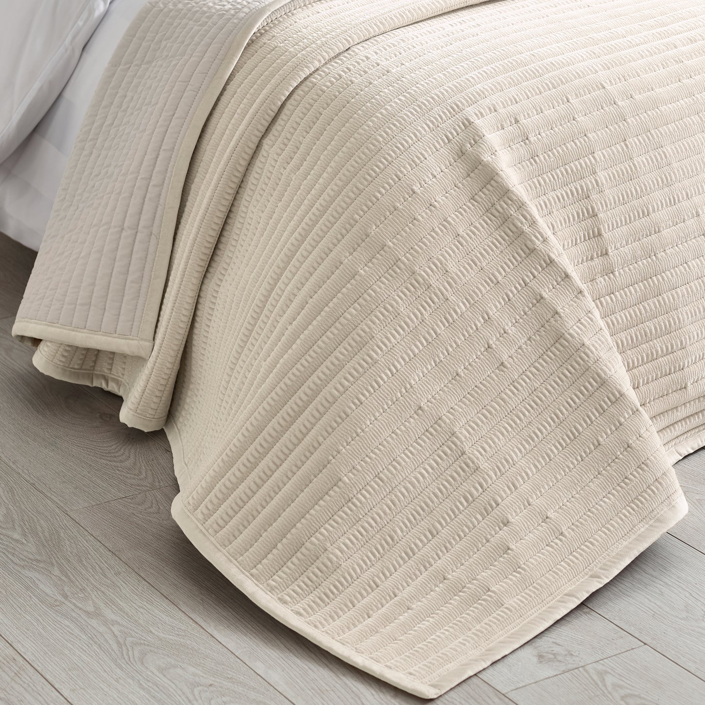 Catherine Lansfield Velvet Pinsonic Bedspread - Natural