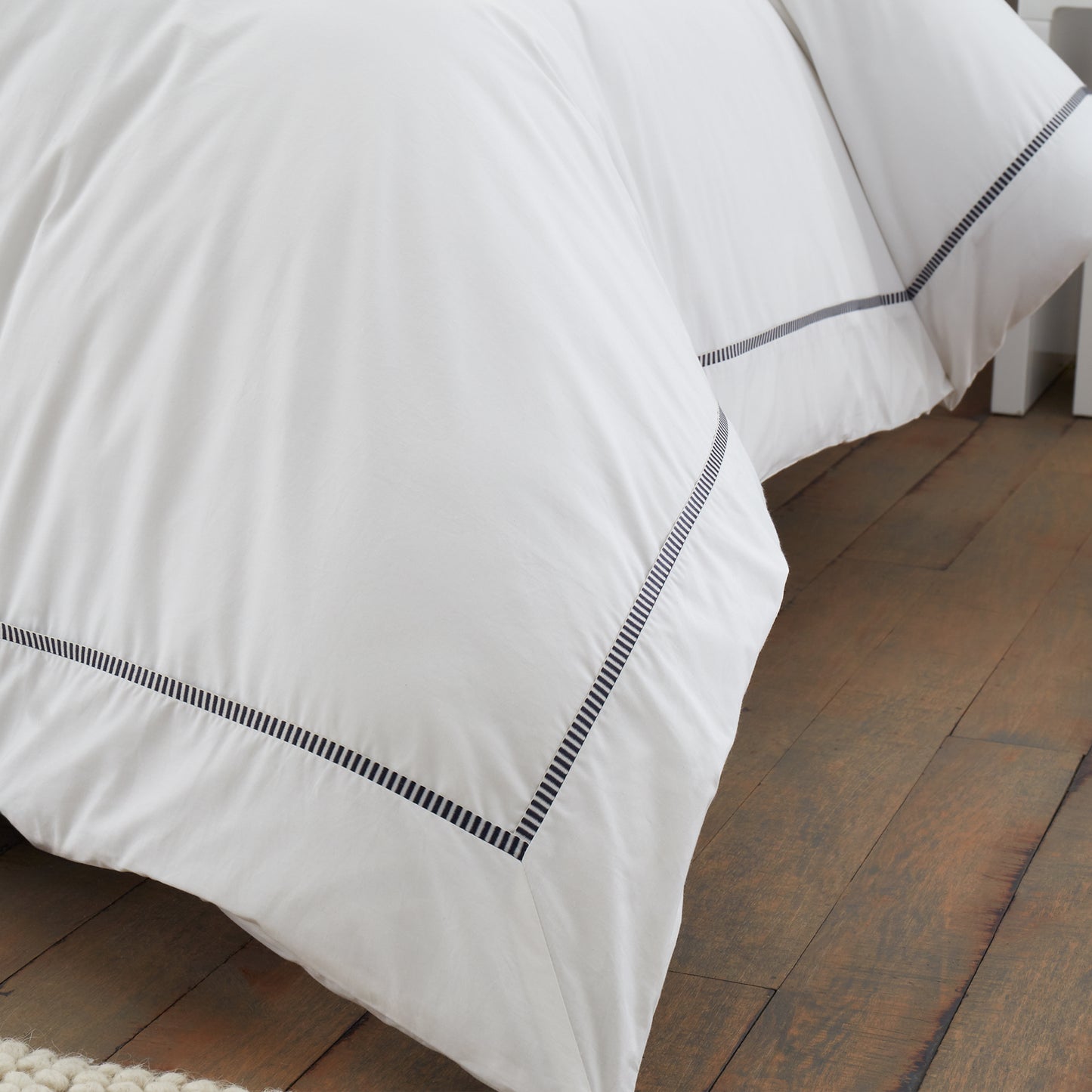 Bianca Contrast Trim Duvet Cover Set - White/Black