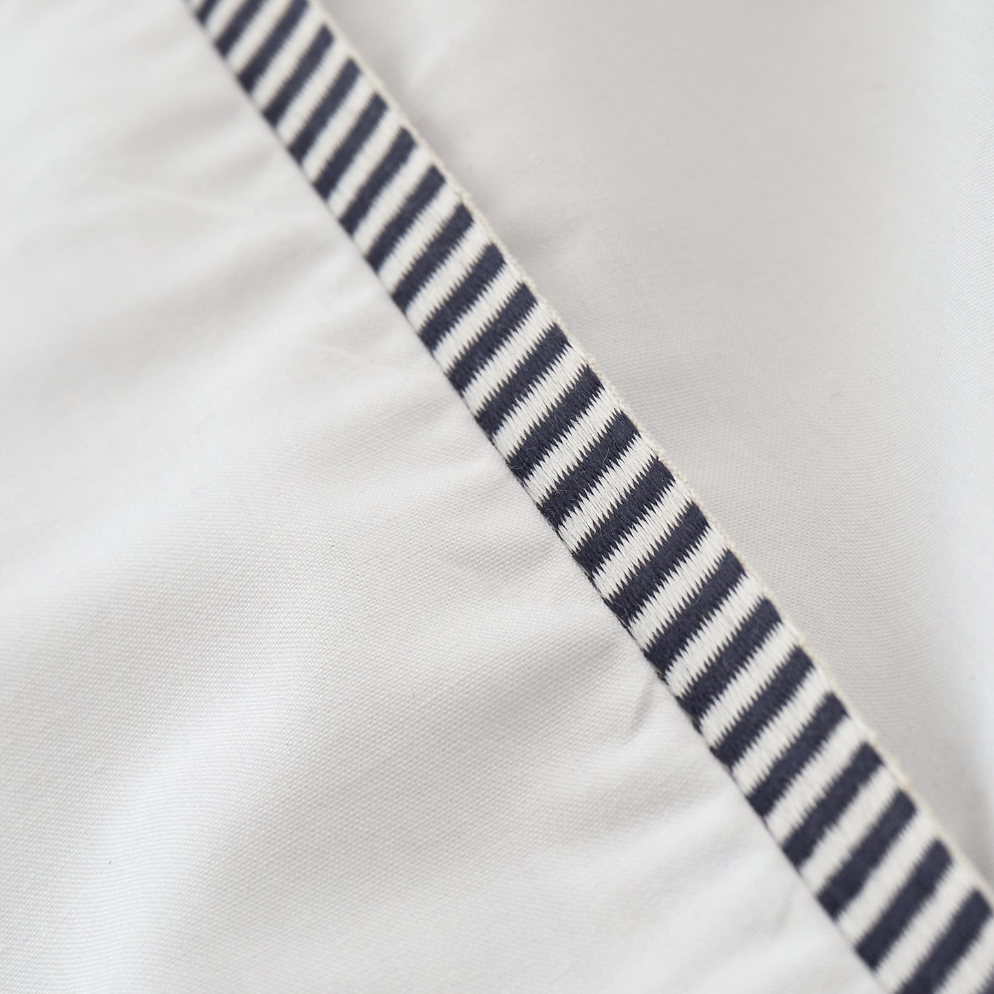 Bianca Contrast Trim Duvet Cover Set - White/Black