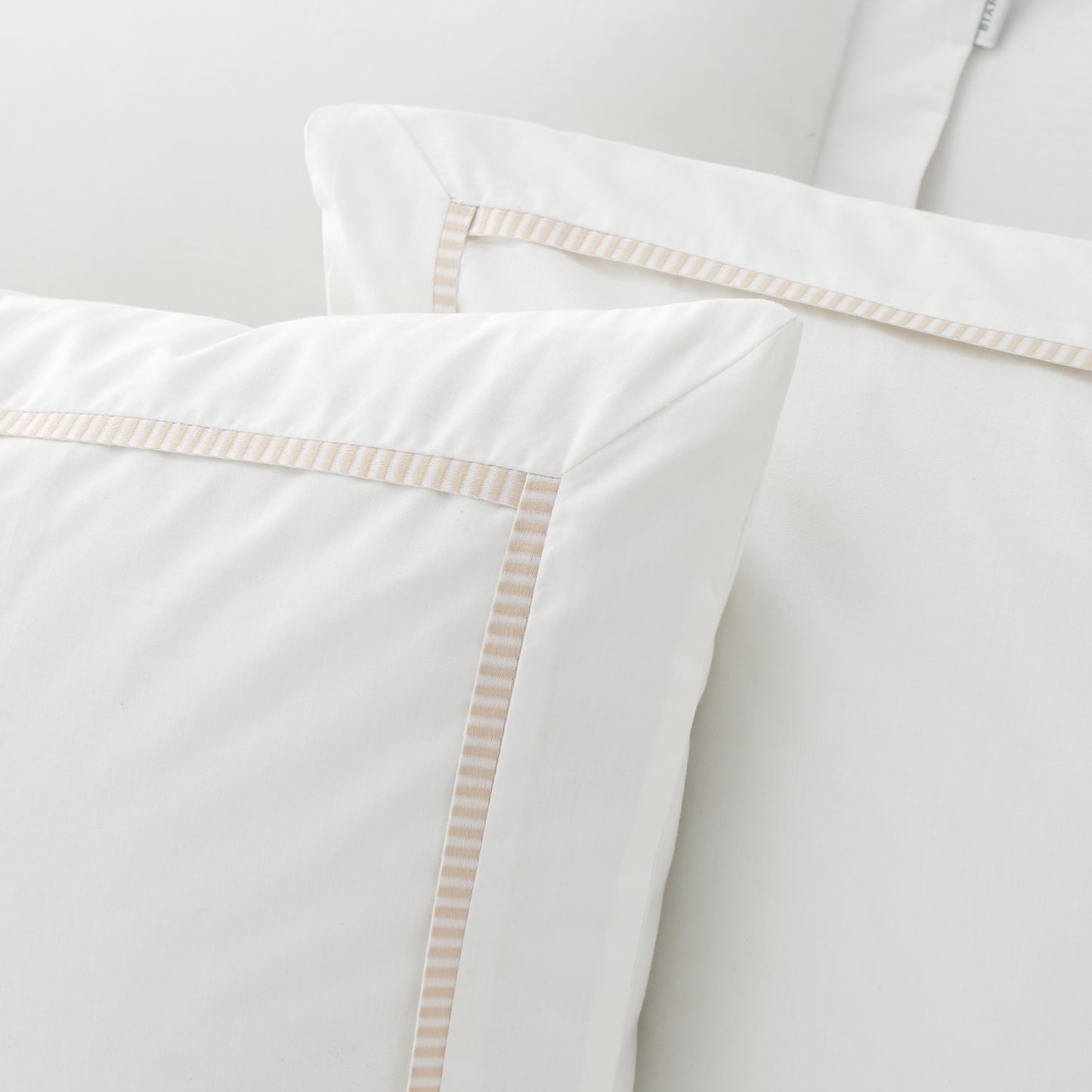 Bianca Contrast Trim Duvet Cover Set - White/Natural