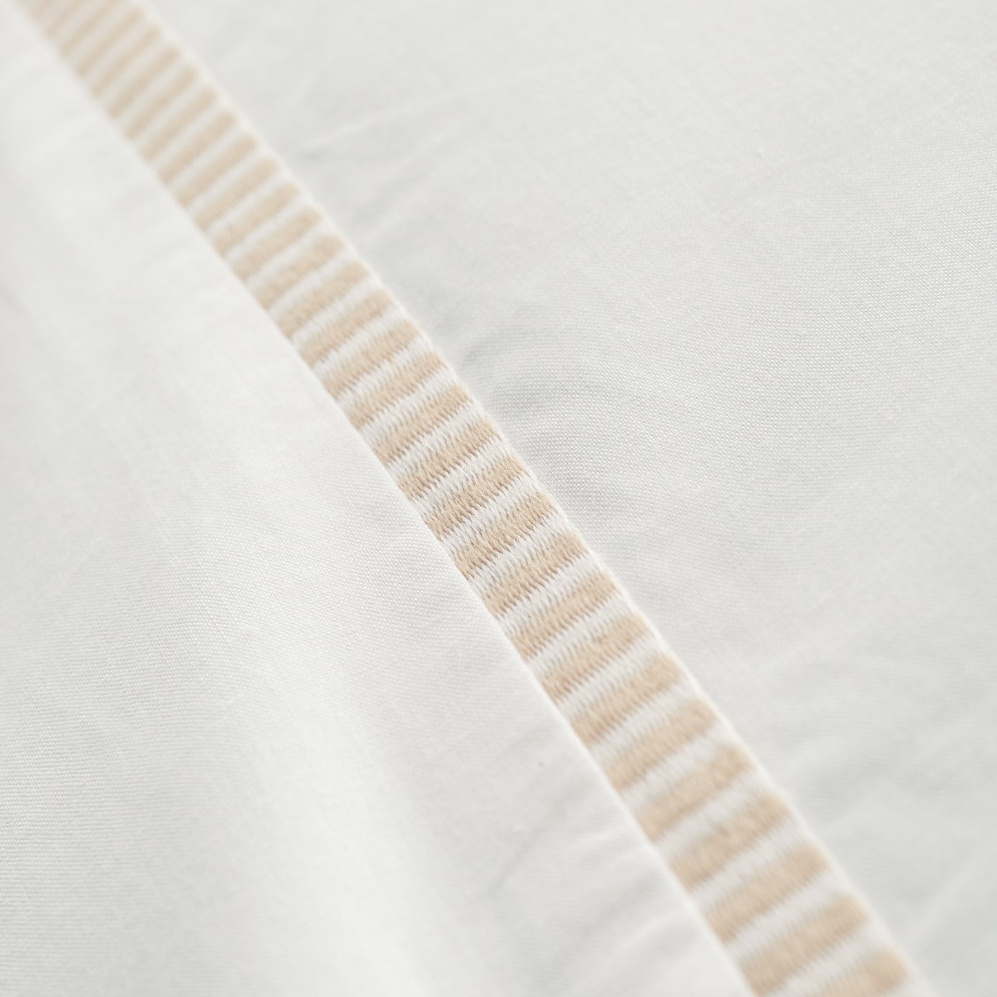 Bianca Contrast Trim Duvet Cover Set - White/Natural