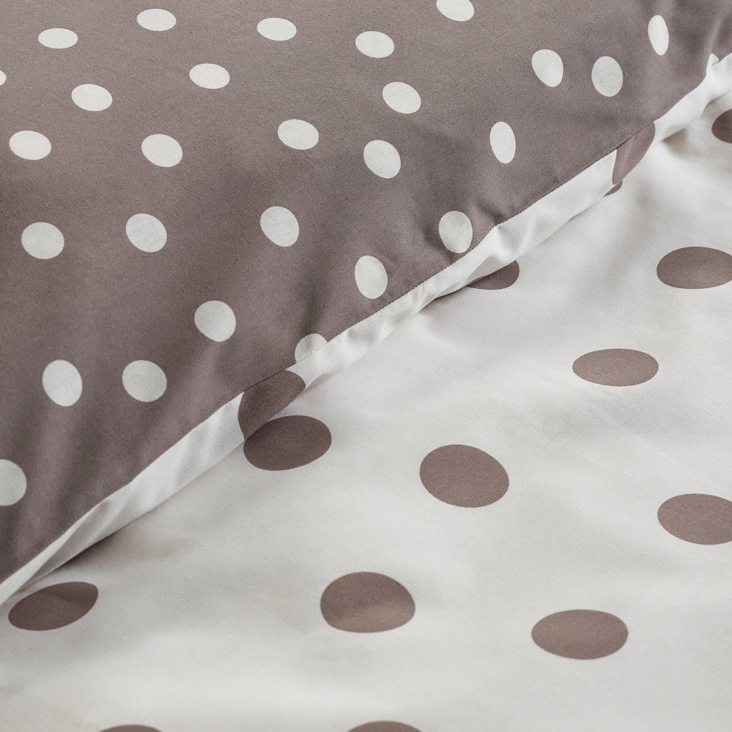 Catherine Lansfield Polka Dot Duvet Cover Set - Chocolate