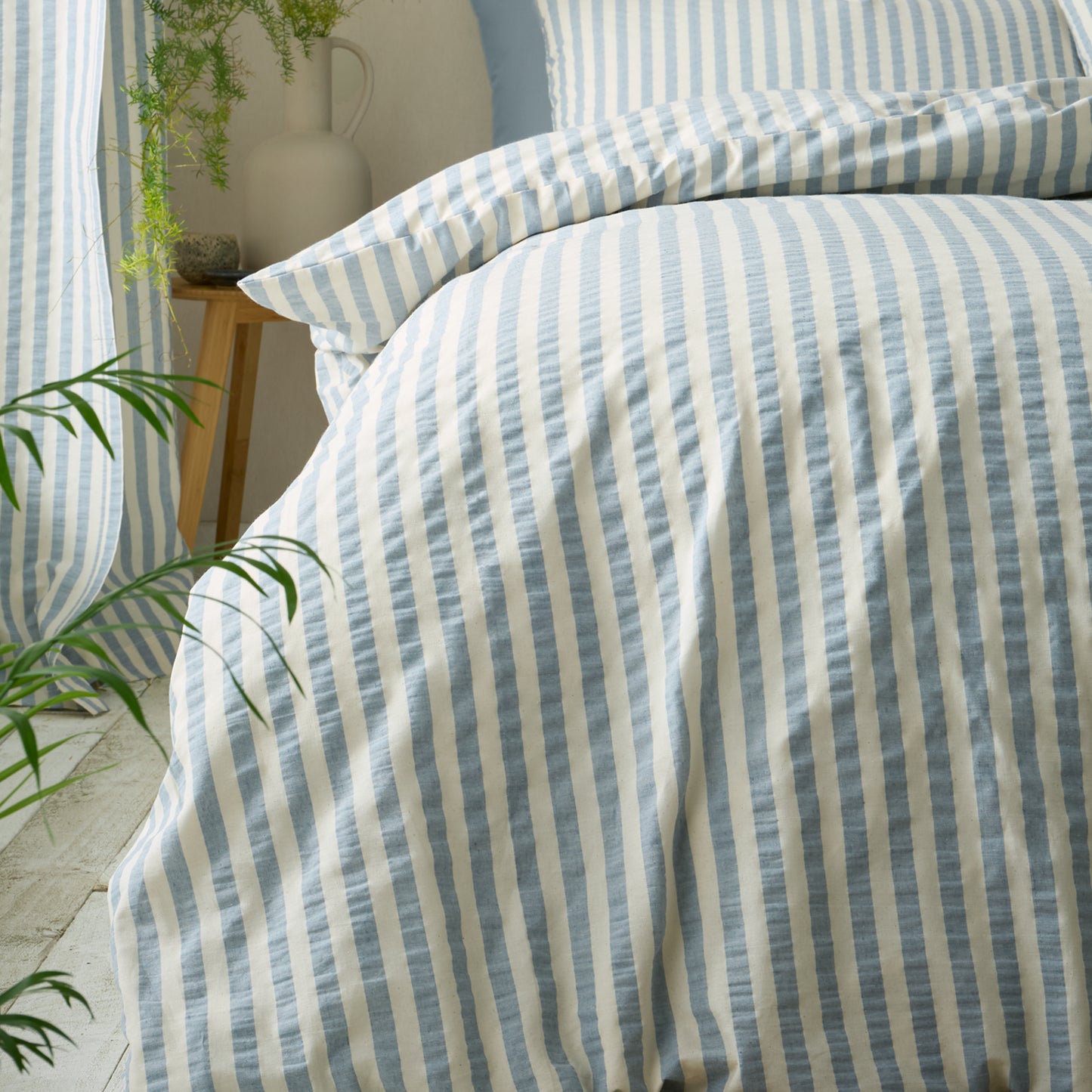 Pineapple Elephant Cotton Rich Woven Stripe Duvet Cover Set - Blue