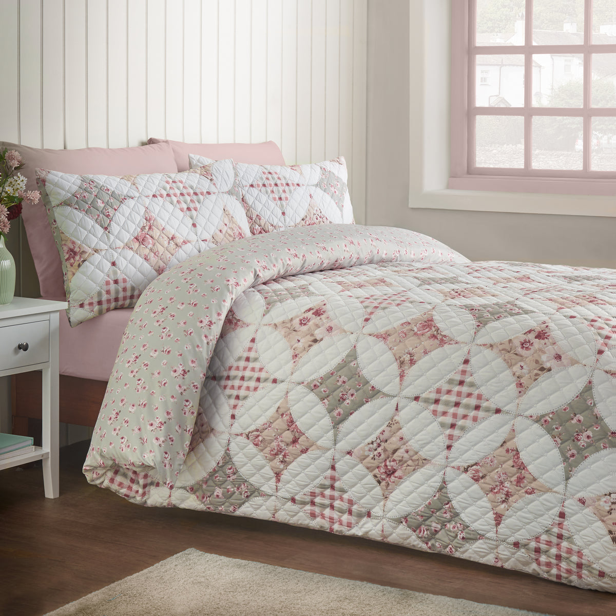 Catherine Lansfield Pinsonic Patchwork Duvet Cover Set - Green