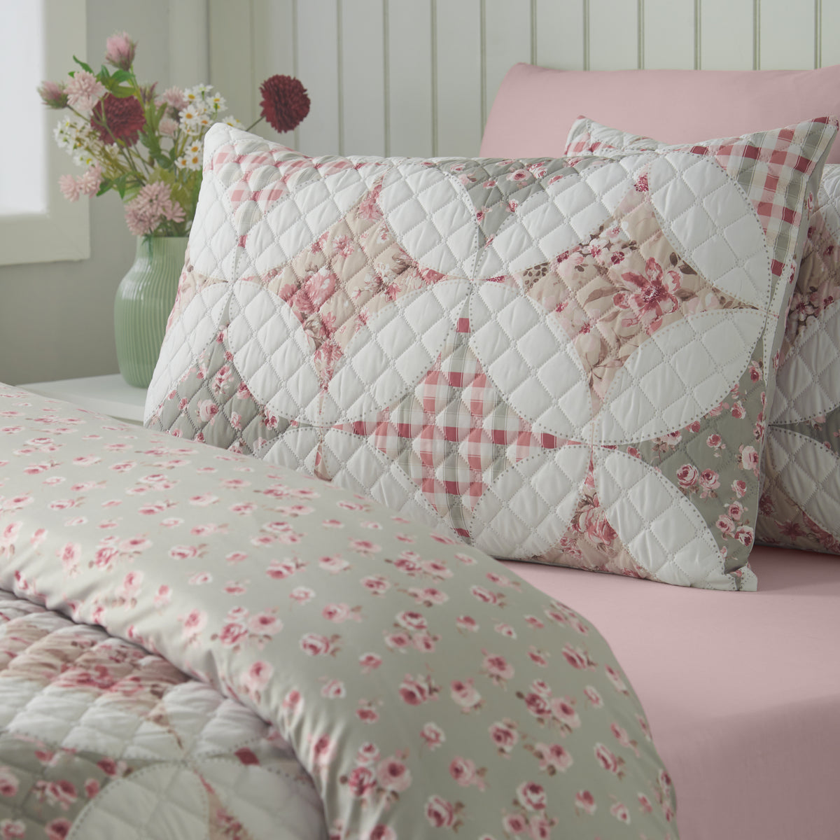 Catherine Lansfield Pinsonic Patchwork Duvet Cover Set - Green