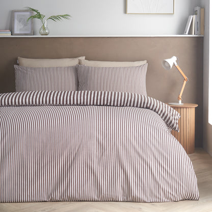 Catherine Lansfield Epping Textured Stripe Duvet Cover Set - Chocolate