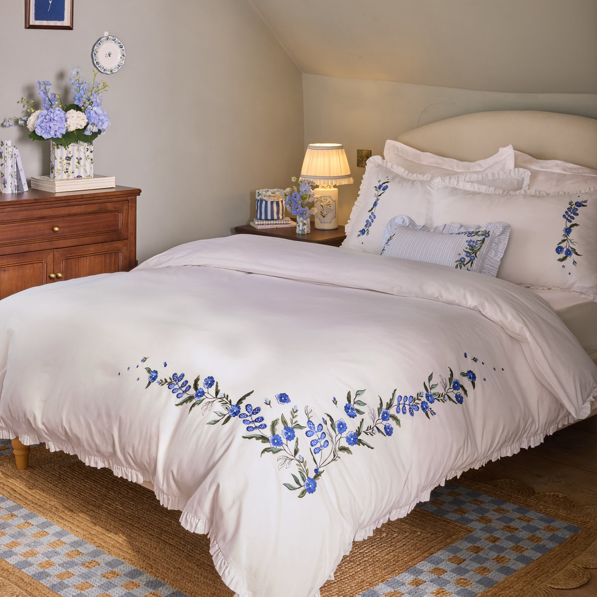 Cath Kidston Forget Me Knot Floral Duvet Cover Set - White/Blue