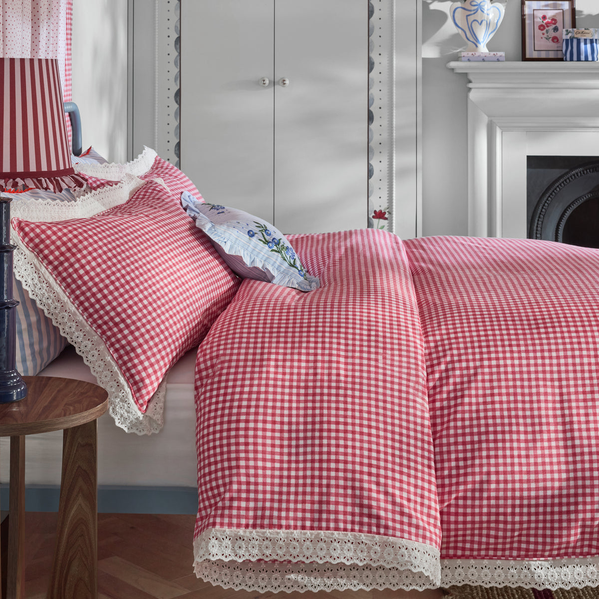 Cath Kidston Painted Gingham Lace Duvet Cover Set - Red