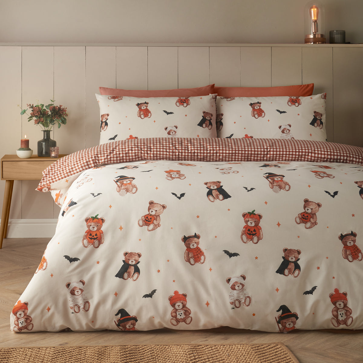 Catherine Lansfield Scare Bears Duvet Cover Set - Cream
