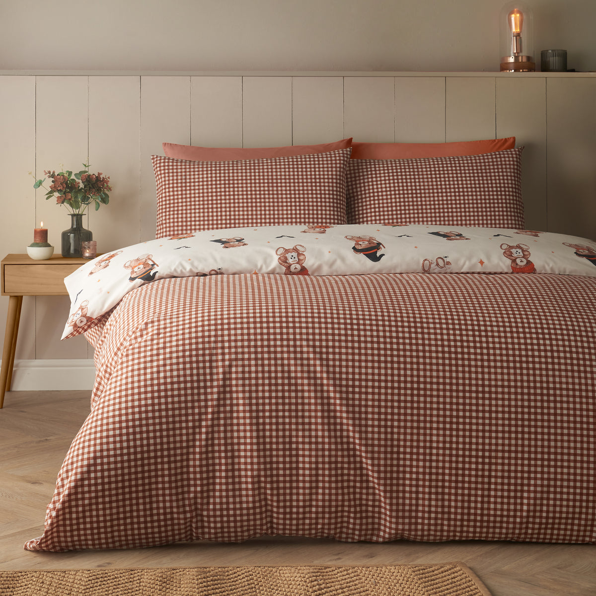 Catherine Lansfield Scare Bears Duvet Cover Set - Cream