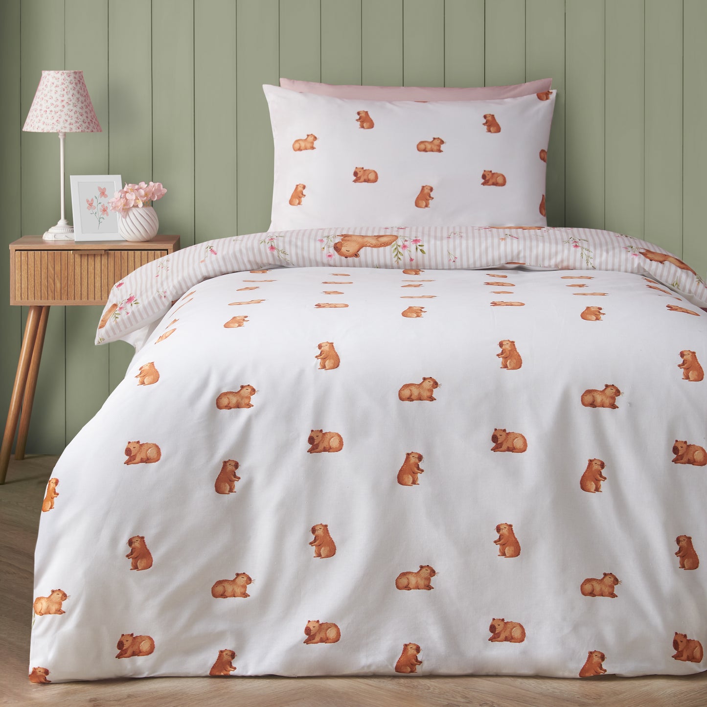 Catherine Lansfield Happy Capybara Duvet Cover Set - Natural