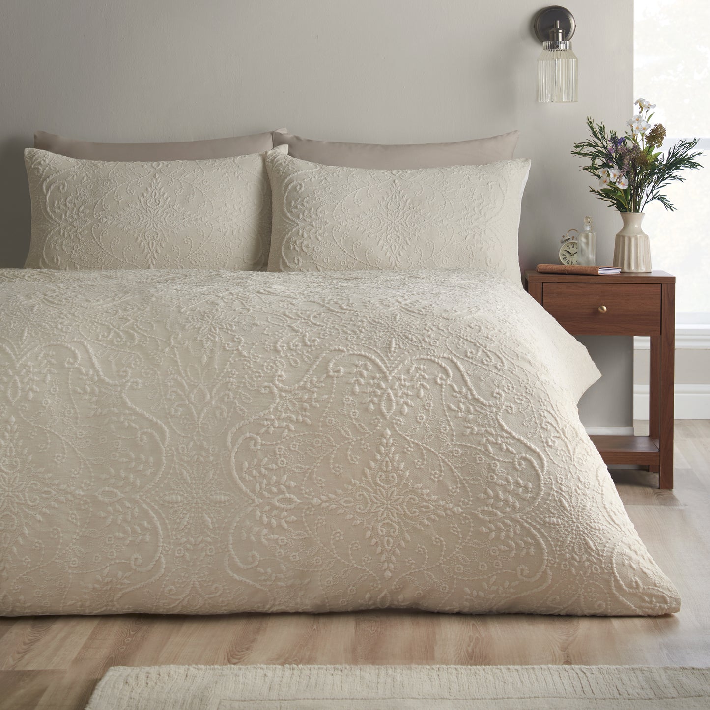 Catherine Lansfield Amelia Jacquard Duvet Cover Set - Cream