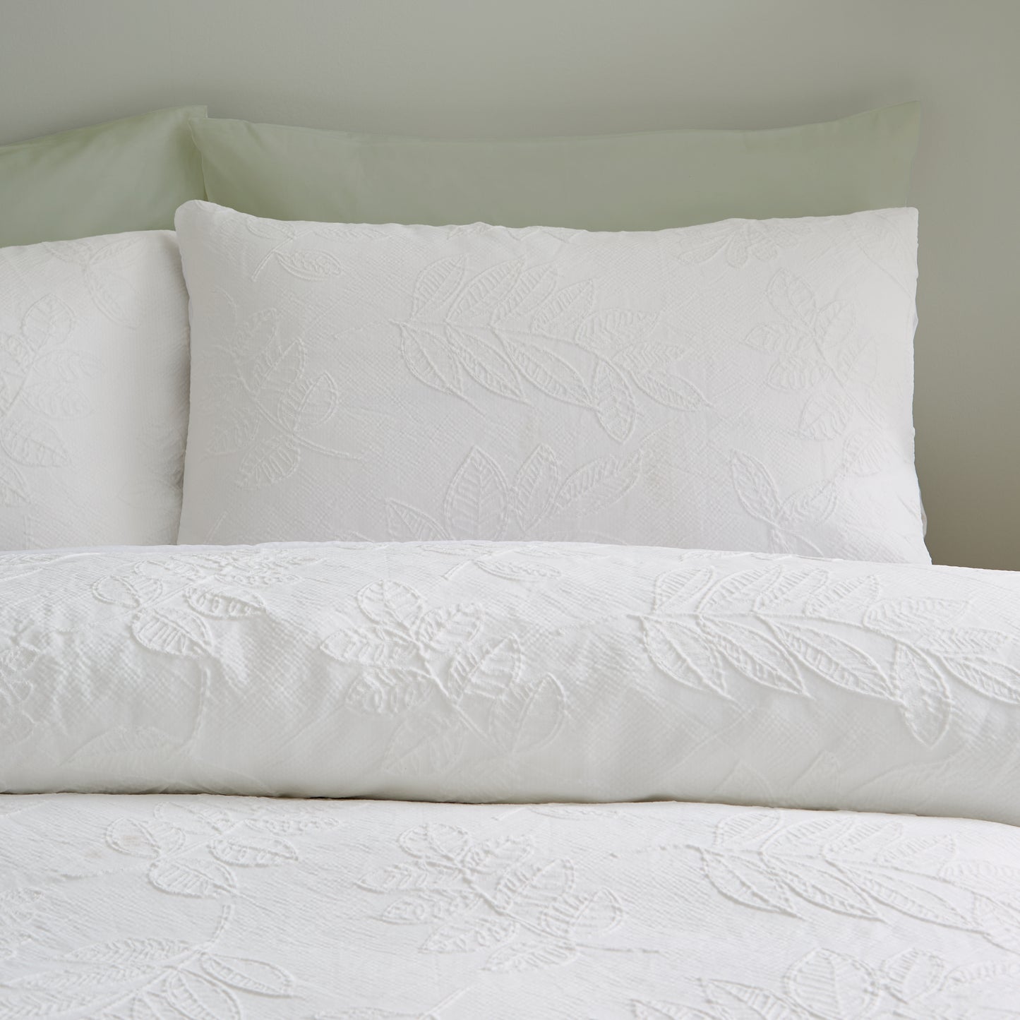 Catherine Lansfield Jacquard Leaves Duvet Cover Set - White