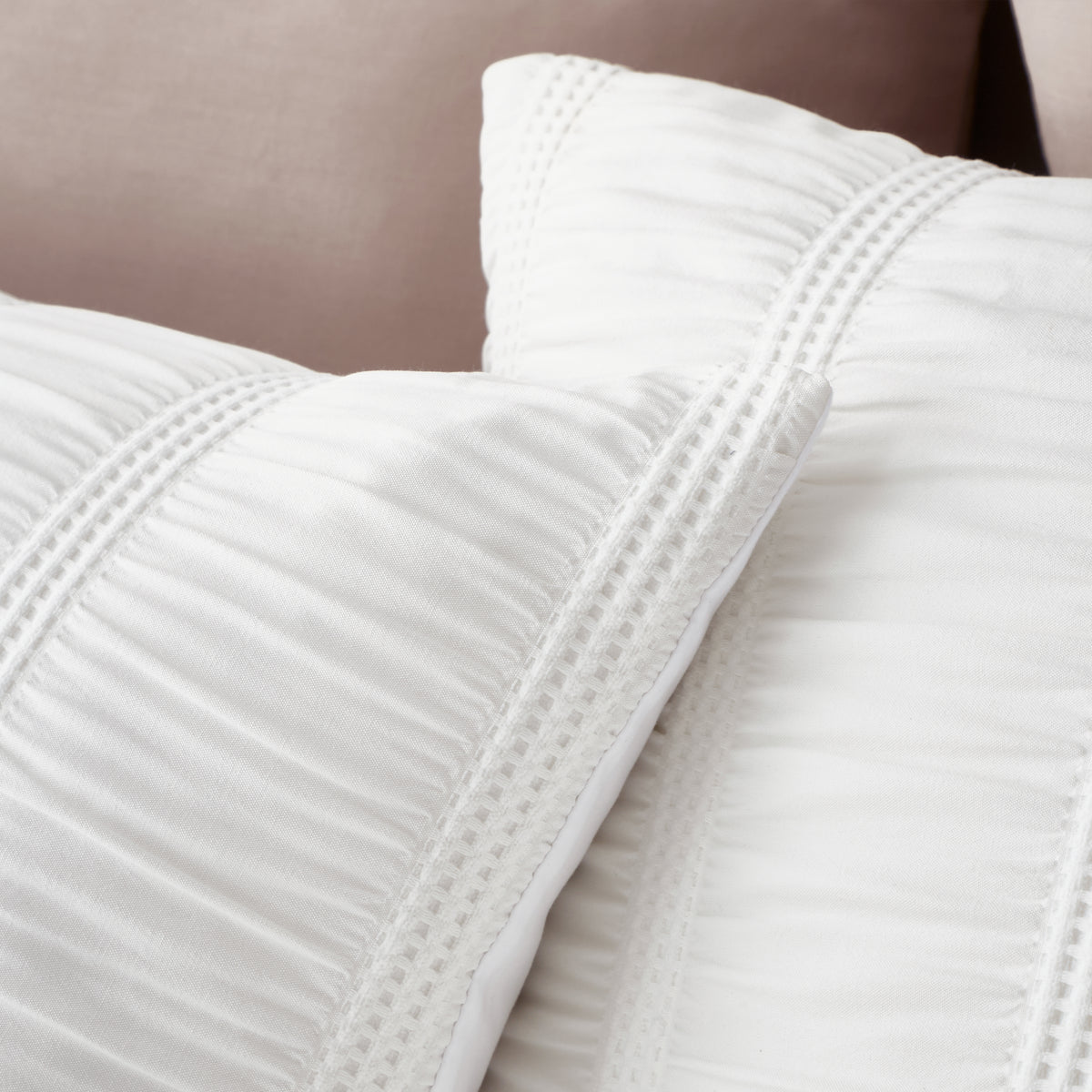 Pineapple Elephant Waffle Seersucker Duvet Cover Set - White