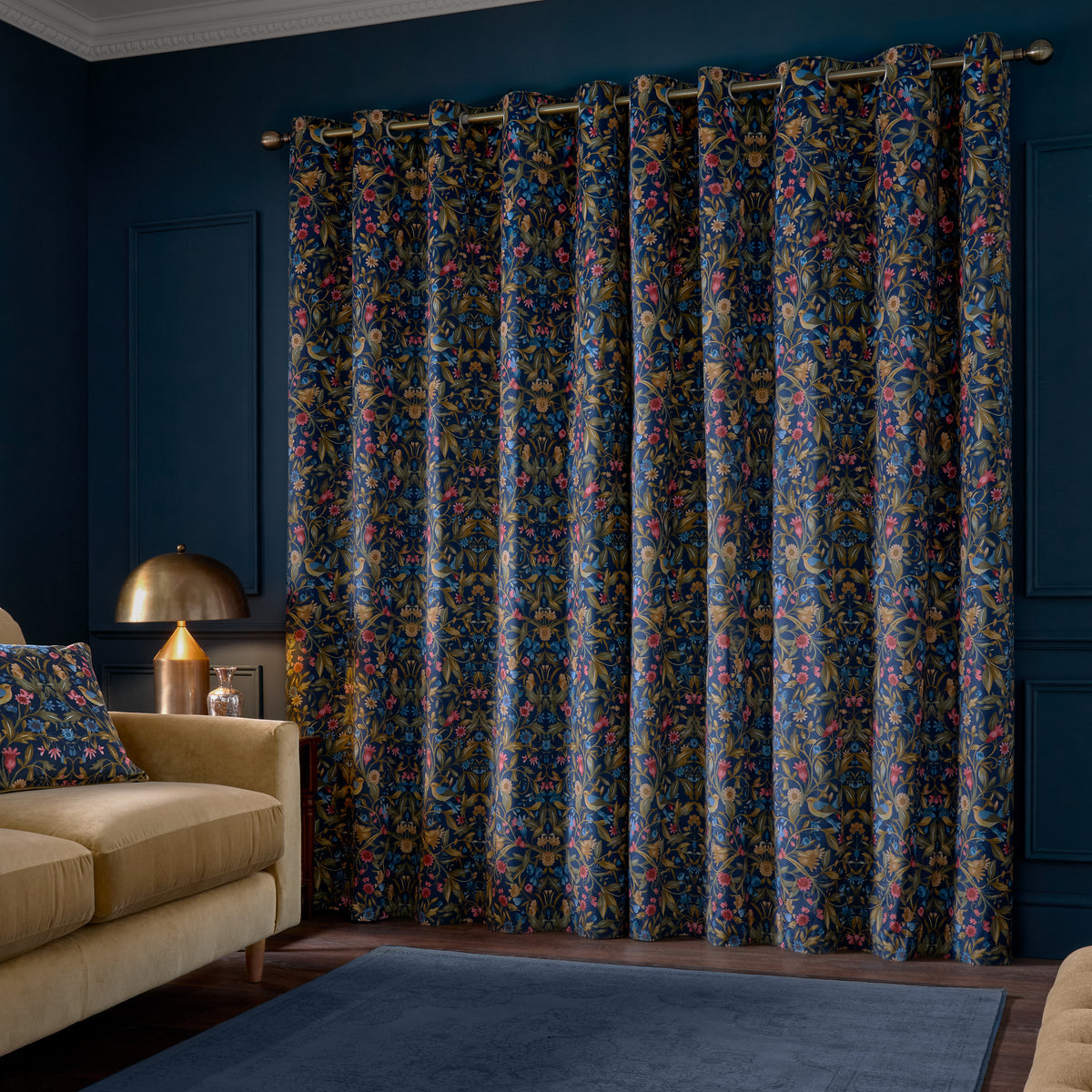 Catherine Lansfield Hedgerow Hopper Eyelet Curtains - Navy