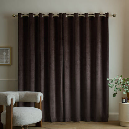 Catherine Lansfield Super Thermal Blackout Matt Velour Eyelet Curtains - Chocolate