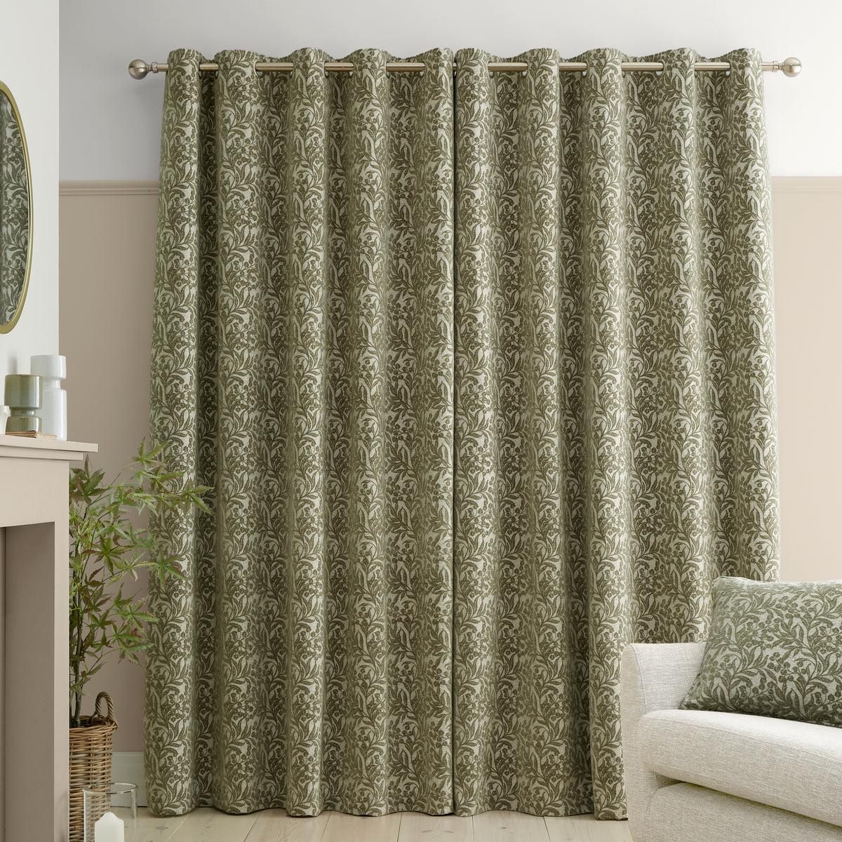 Bianca Chenille Leaves Eyelet Curtains - Green