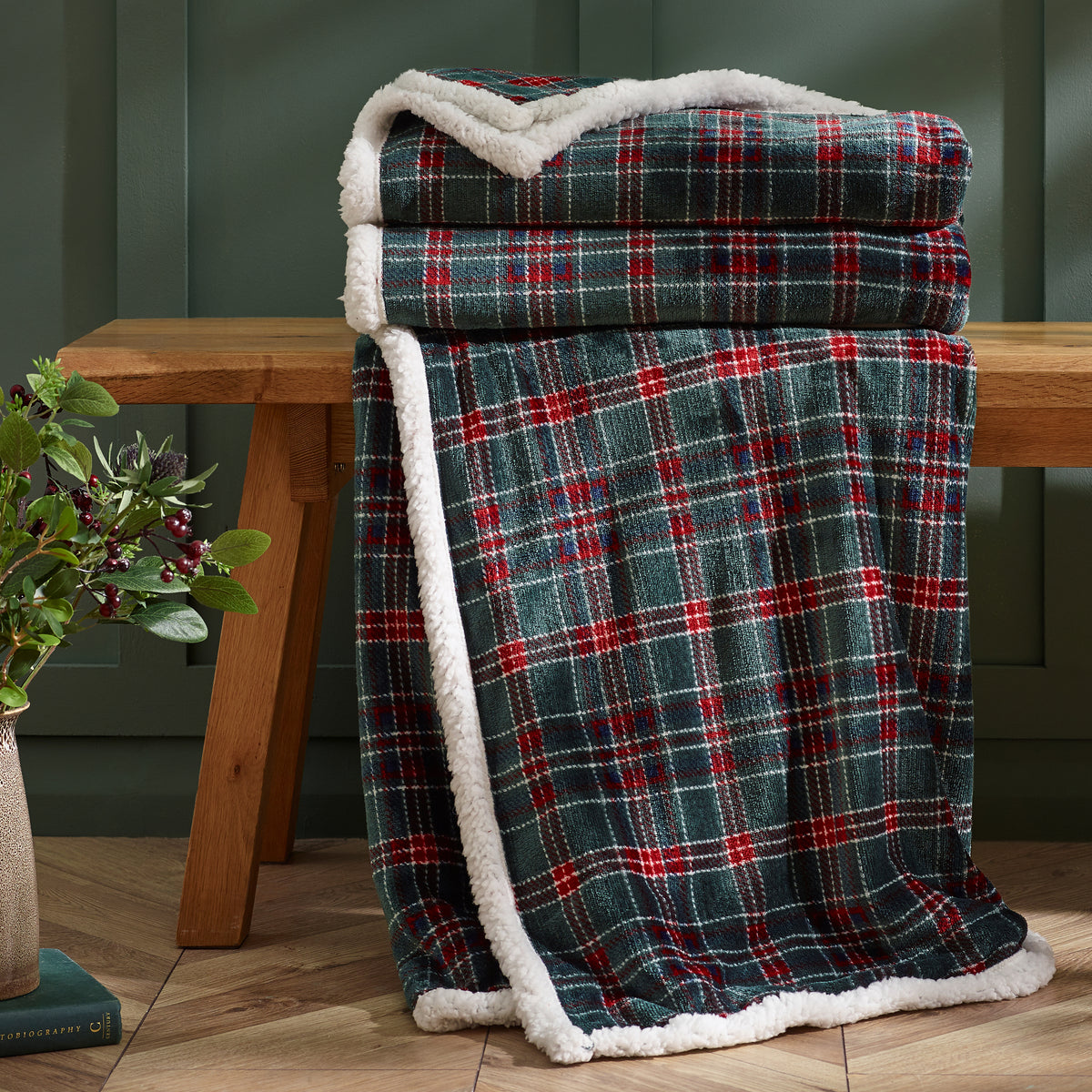 Catherine Lansfield Tartan Sherpa Check Throw - Green