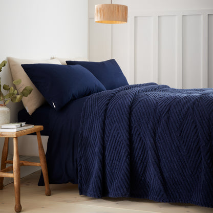 Catherine Lansfield Super Thermal Throw Bedspread - Navy