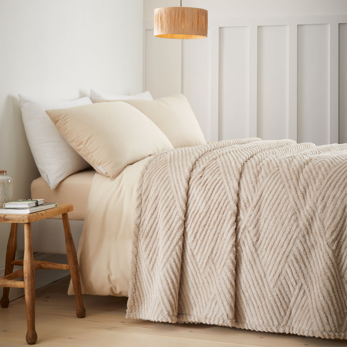 Catherine Lansfield Super Thermal Throw Bedspread - Natural