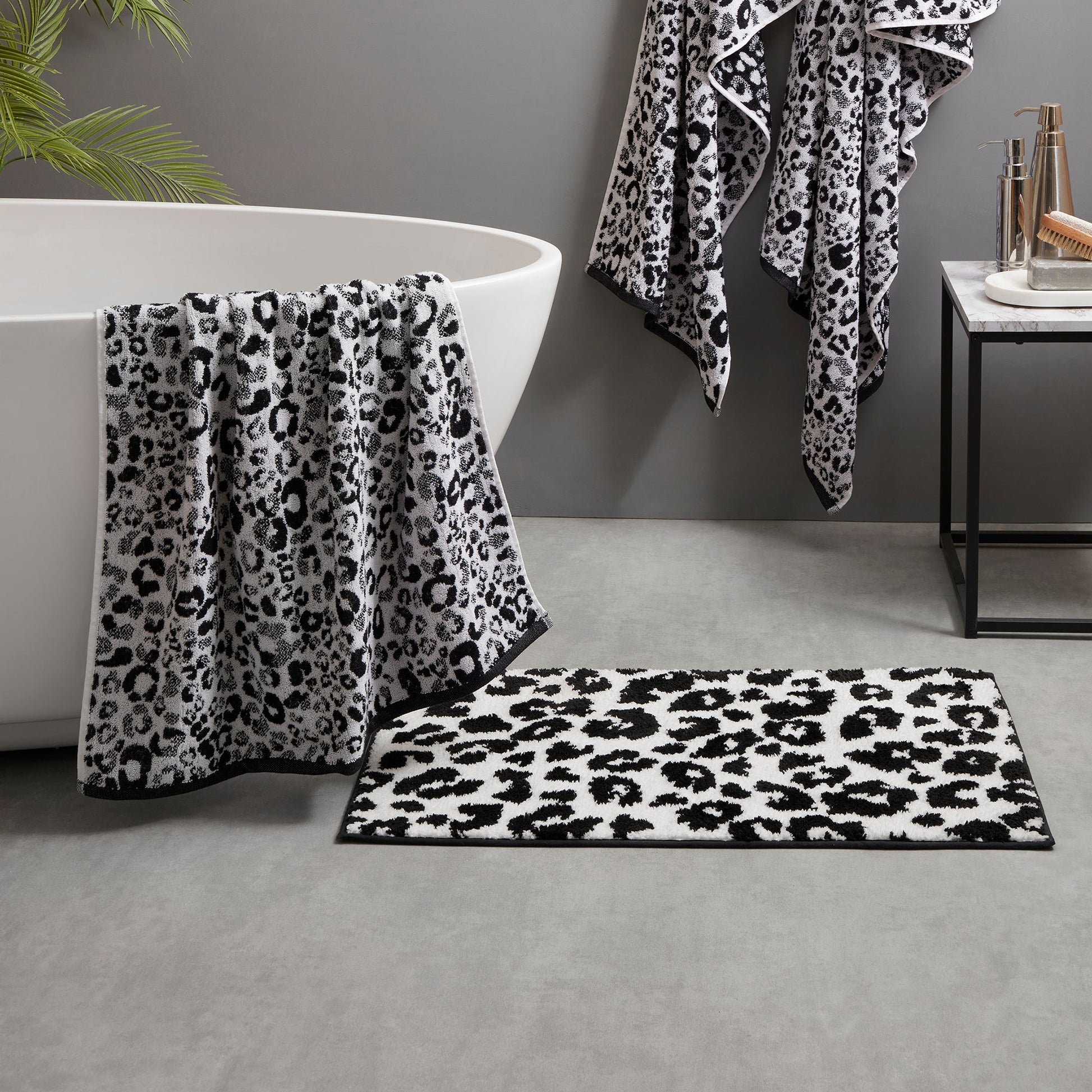Animal Print Bath Mat by Fusion Bathroom in Black 50 x 80cm - Bath Mat - Fusion Bathroom