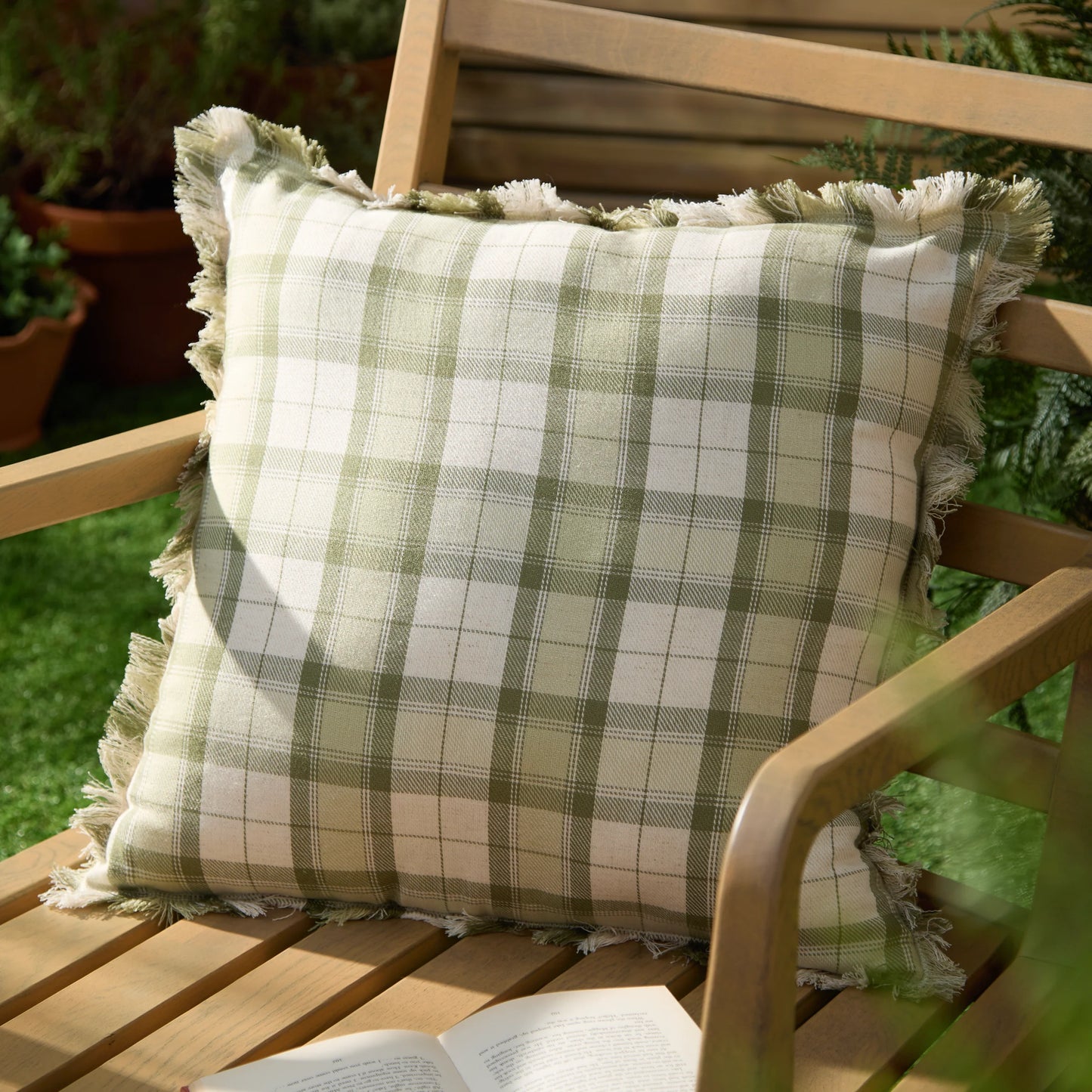 Voyage Maison Arrochar Outdoor Cushion - Moss