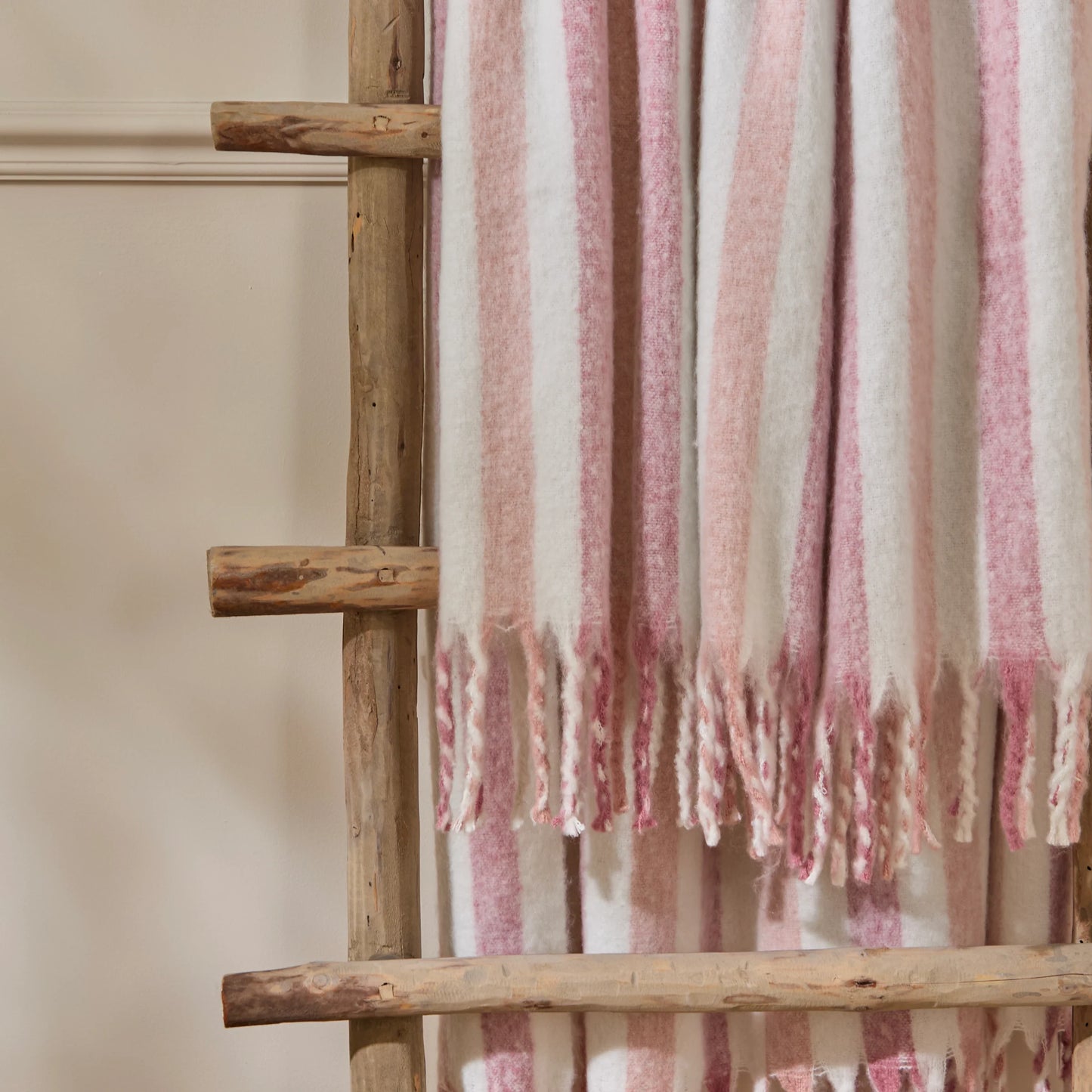 Wylder Beechwood Throw - Camellia