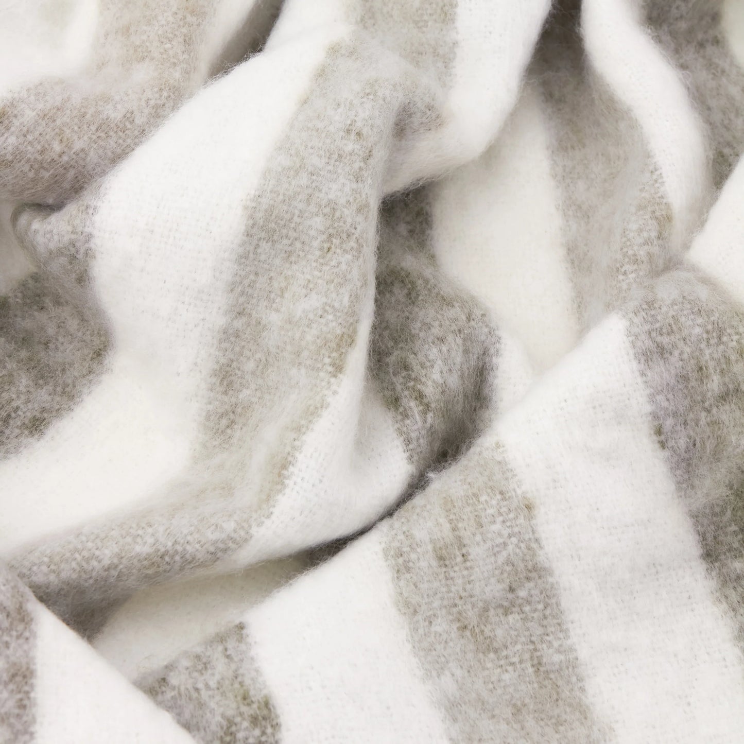 Wylder Beechwood Throw - Heath