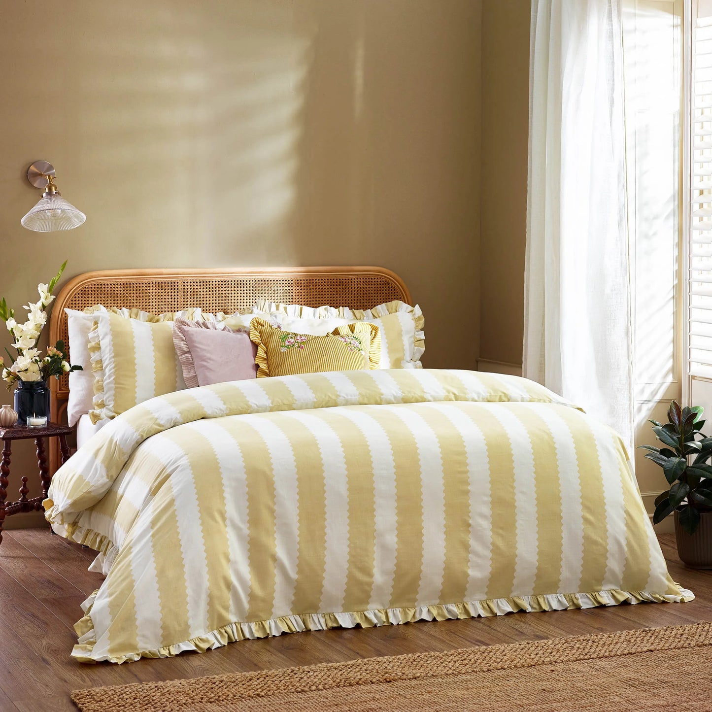 Wylder Birdie Stripe Duvet Cover Set - Butter Yellow