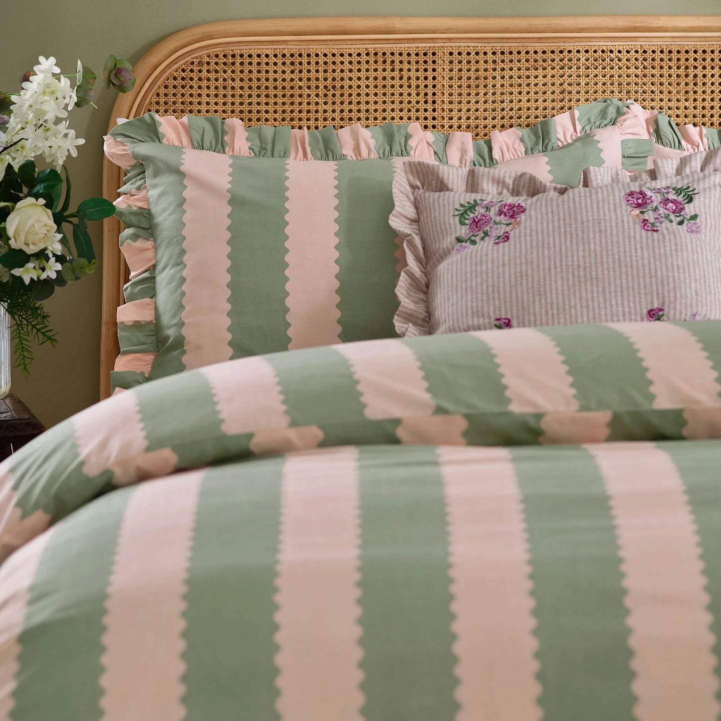 Wylder Birdie Stripe Duvet Cover Set - Pink/Green