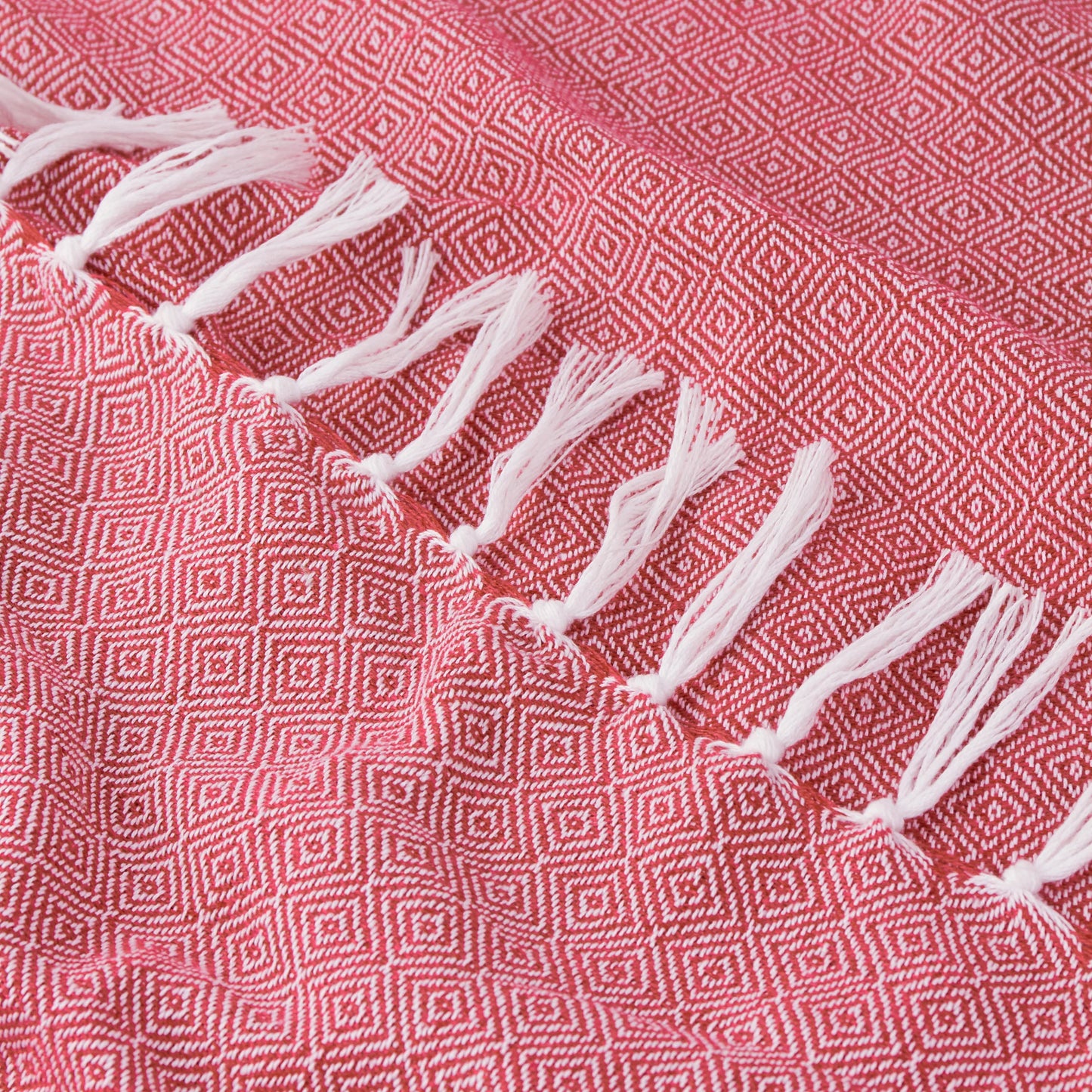 Furn Dessa Outdoor Throw - Fuchsia