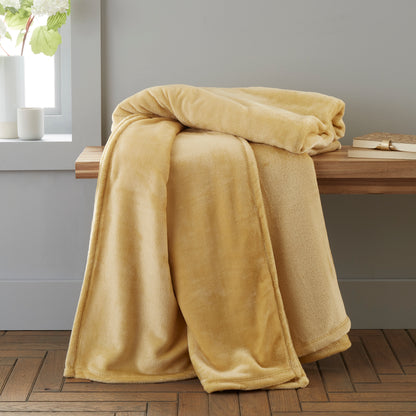 Catherine Lansfield Raschel Velvet Touch Throw - Ochre