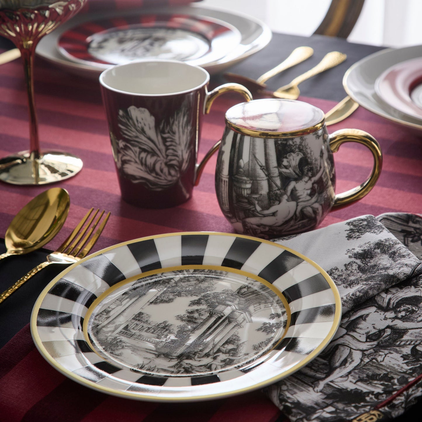 Laurence Llewelyn-Bowen Festivo Mug and Tray Set - Multi
