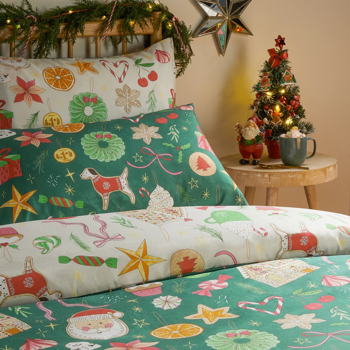 Duvet Day Festive Treats Duvet Cover Set - Emerald