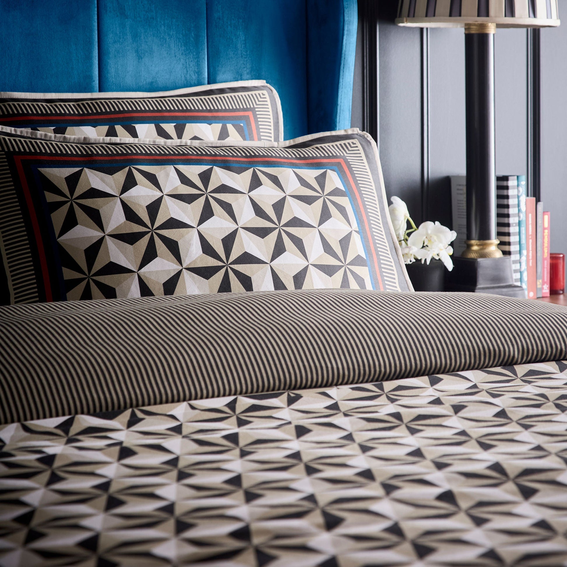 Hero Duvet Cover Set in Black - Duvet Cover Set - Laurence Llewelyn-Bowen