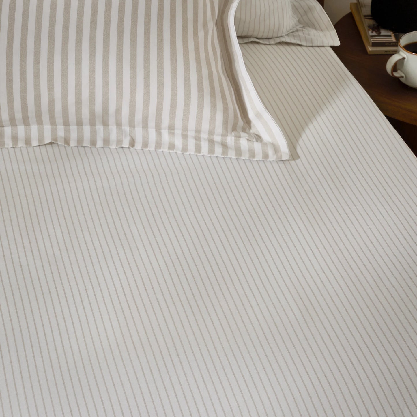 Yard Hebden Narrow Stripe Fitted Sheet - Natural