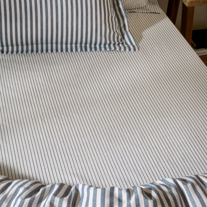 Yard Hebden Narrow Stripe Fitted Sheet - Navy