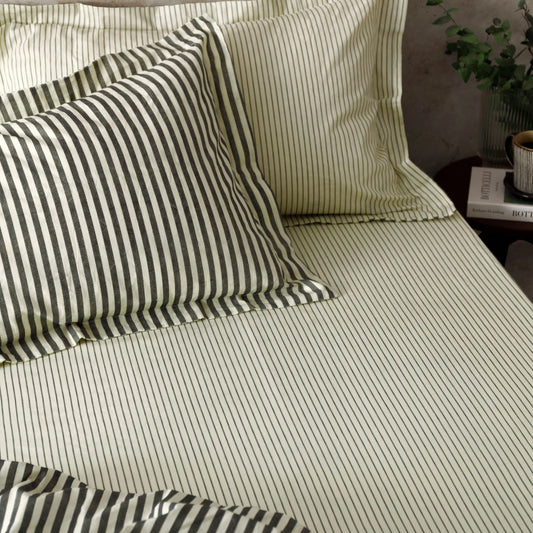 Yard Hebden Narrow Stripe Fitted Sheet - Black
