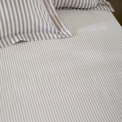 Yard Hebden Narrow Stripe Fitted Sheet - Mauve