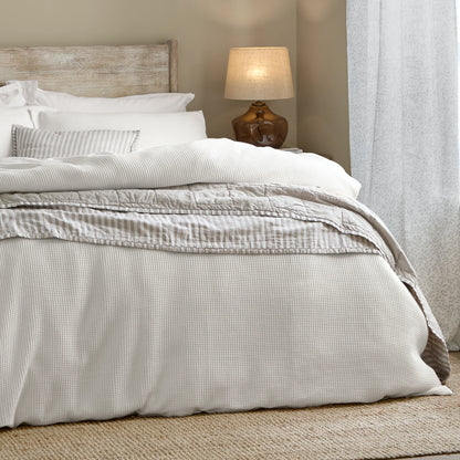 Yard Hebden Relaxed Waffle Duvet Cover Set - Chalk