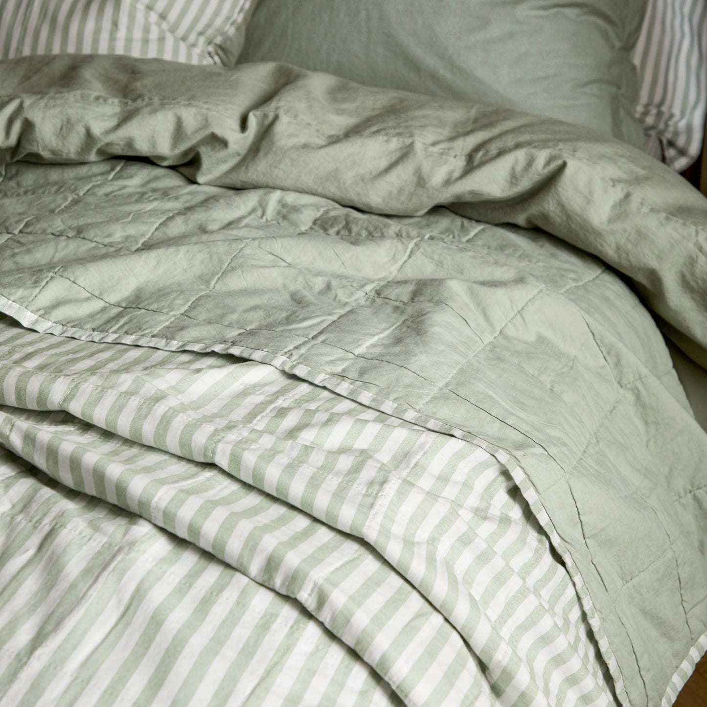 Yard Hebden Quilted Bedspread - Eucalyptus/Bay Green