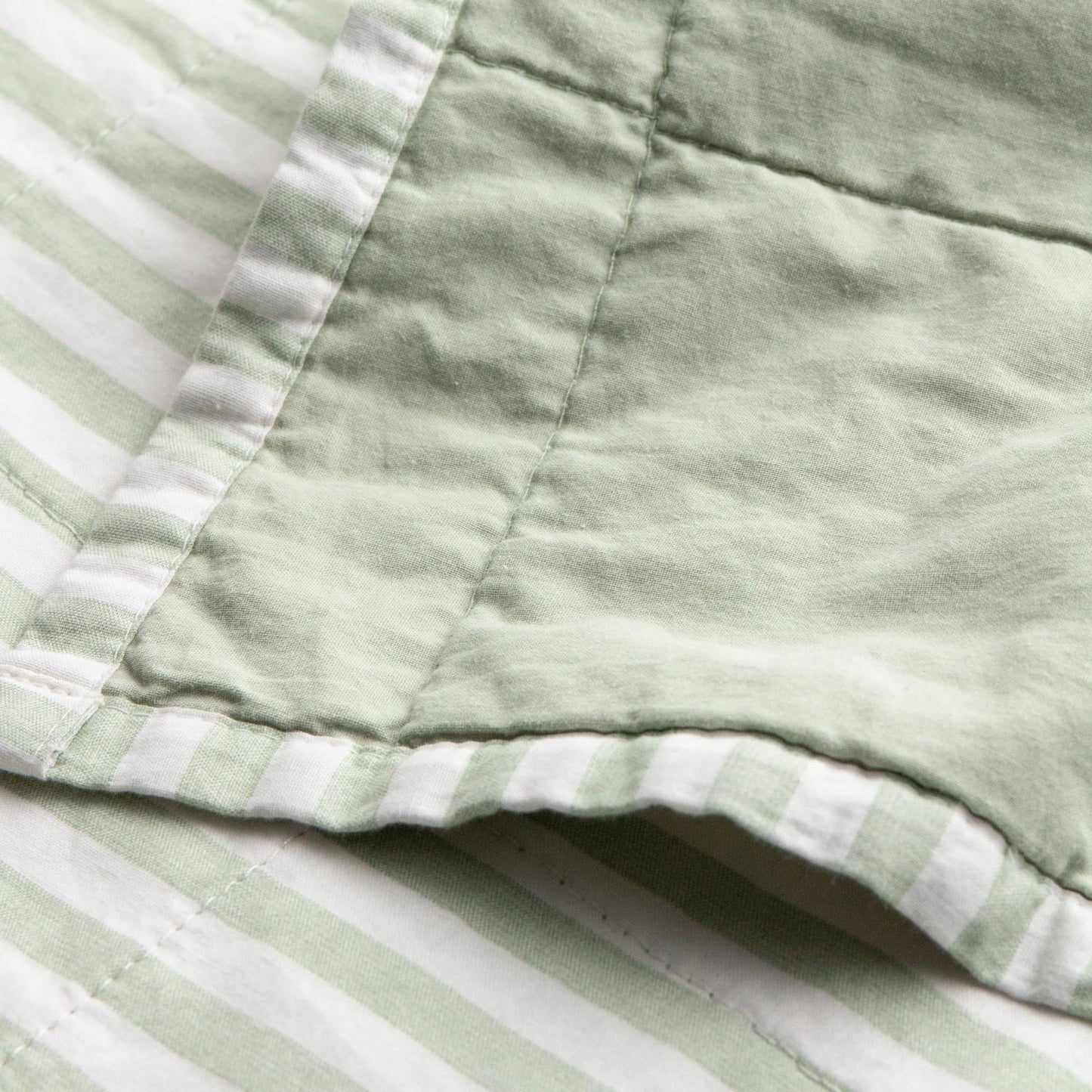 Yard Hebden Quilted Bedspread - Eucalyptus/Bay Green