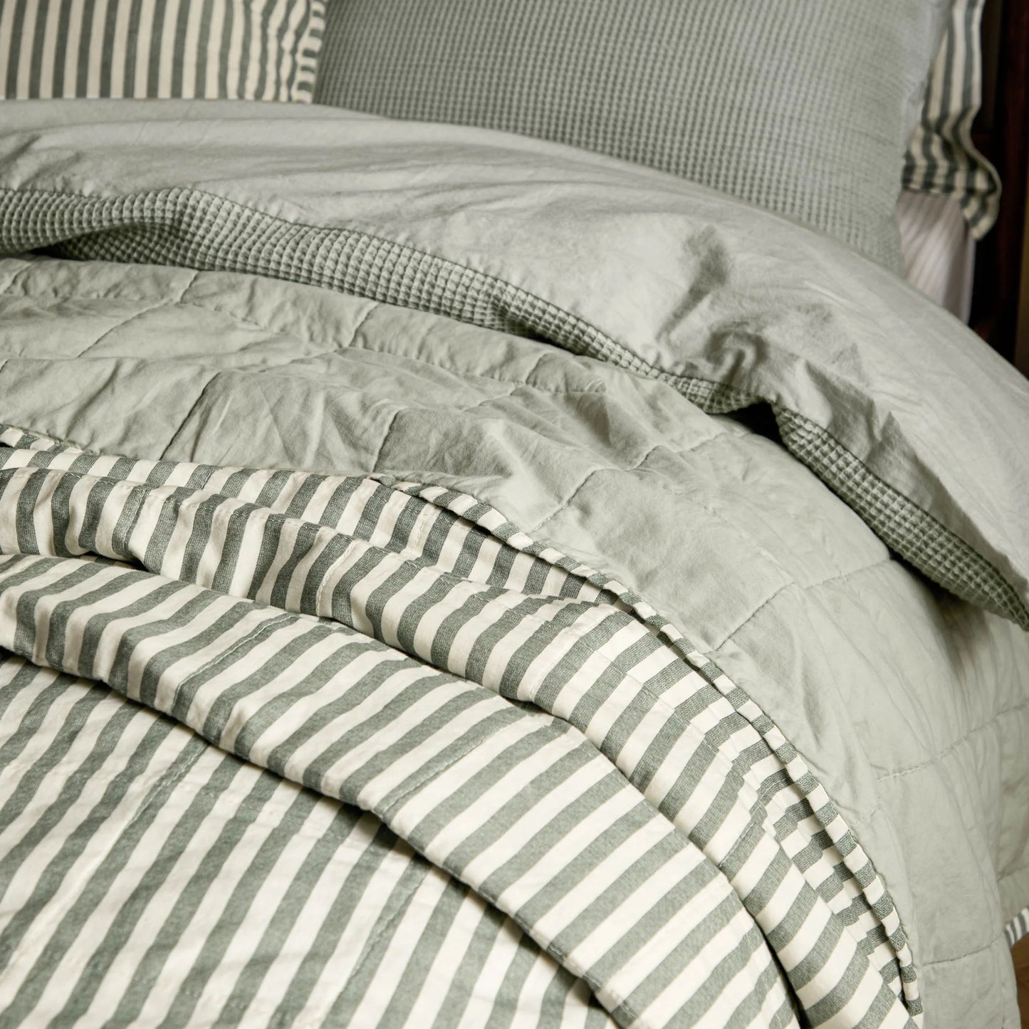 Yard Hebden Quilted Bedspread - Forest/Bay Green