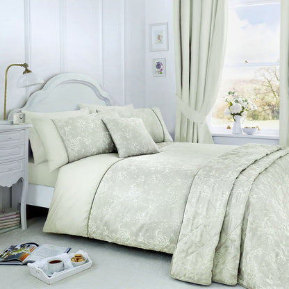 Dreams & Drapes Woven Jasmine Duvet Cover Set - Green
