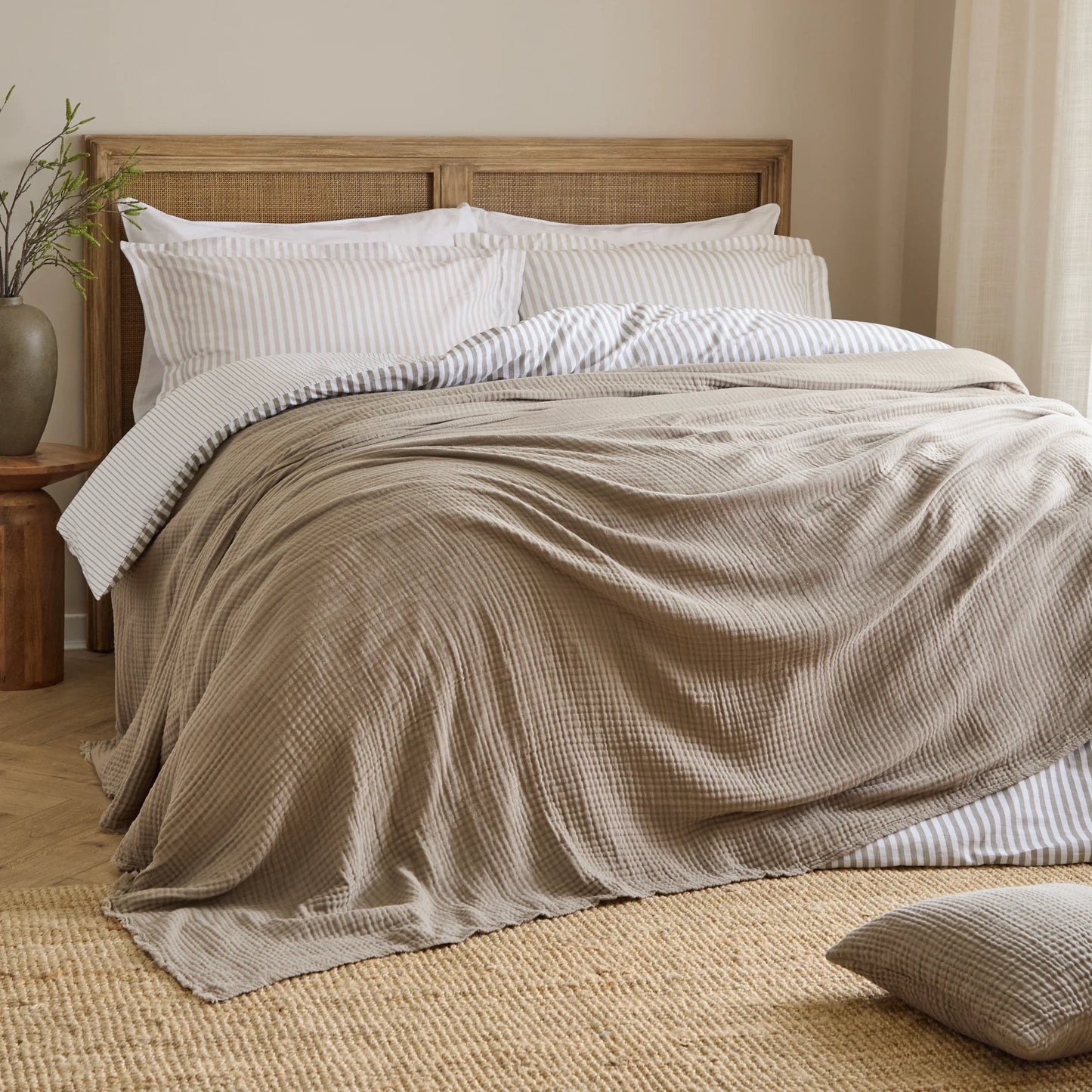 Yard Lark Throw - Mole