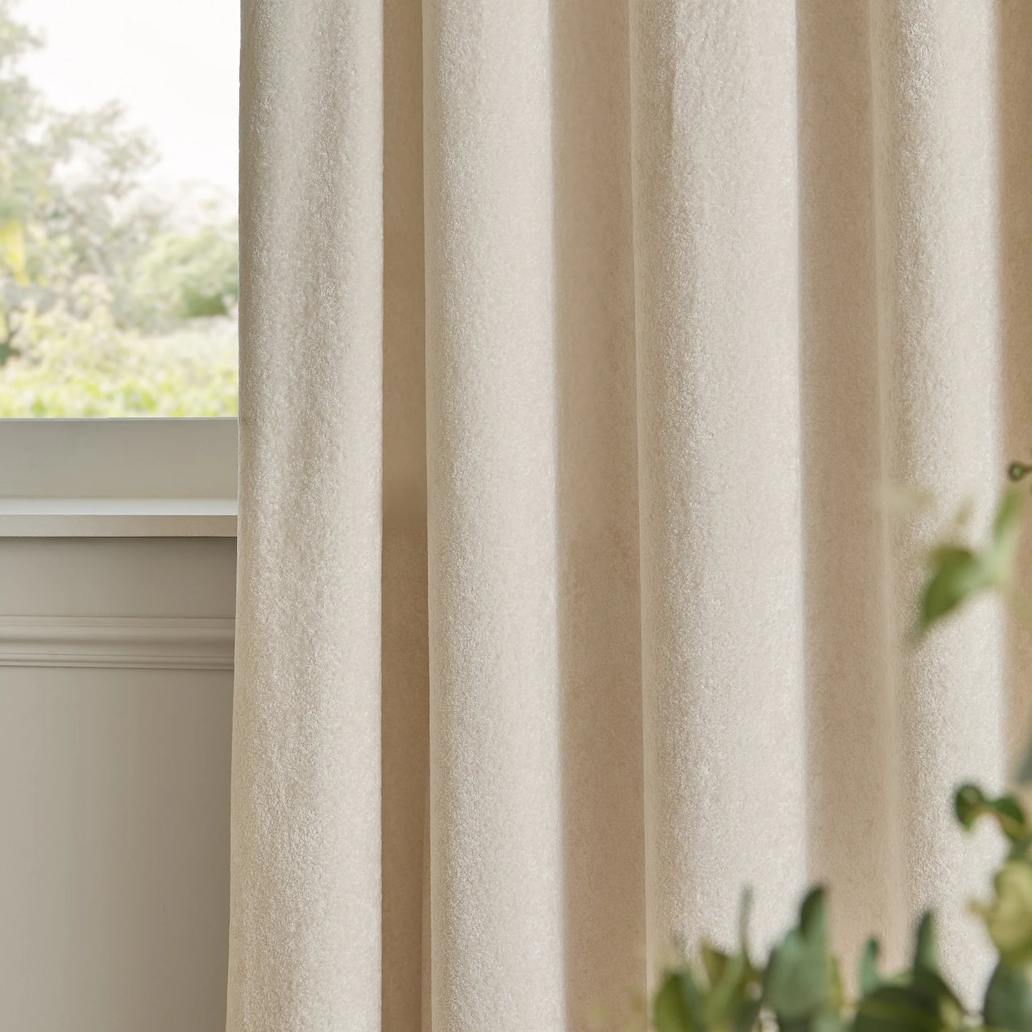 Paoletti Lustre Velvet Eyelet Curtains - Ivory