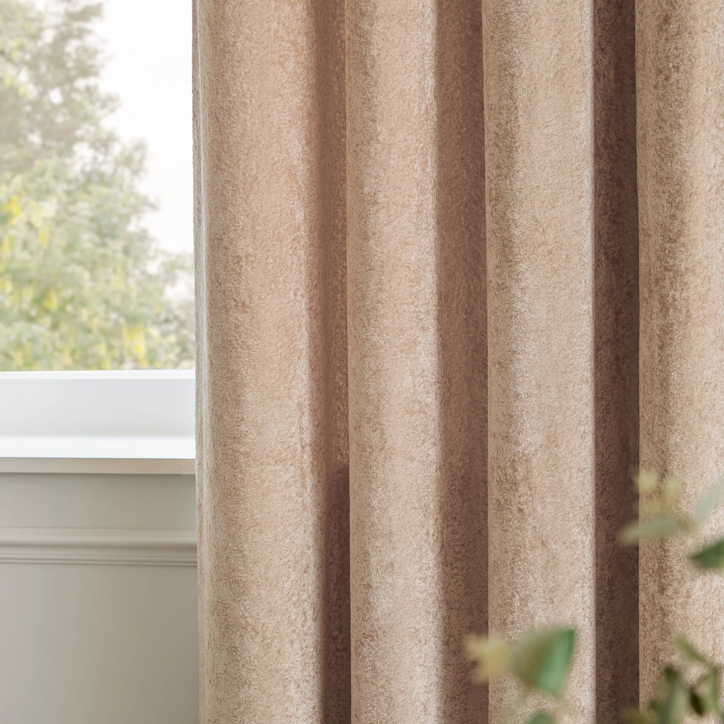 Paoletti Lustre Velvet Eyelet Curtains - Oyster