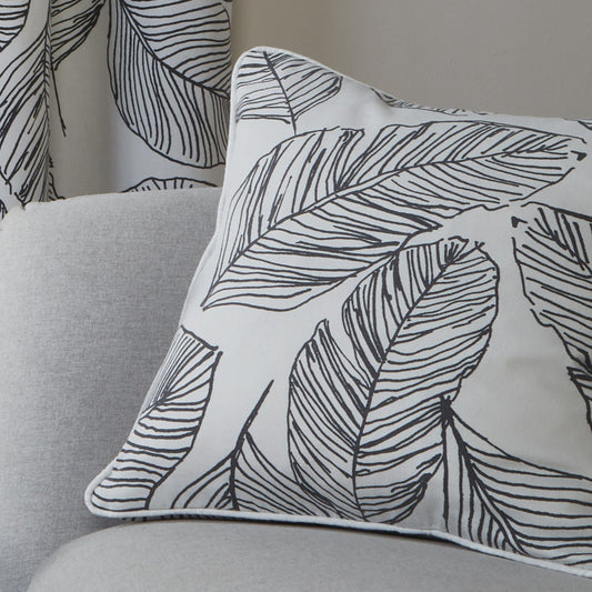 Matteo Cushion by Fusion in Black 43 x 43cm - Cushion - Fusion