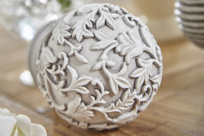 Hallis Modern Country Floral Ball 55mm Wooden Curtain Pole - Brushed Ivory
